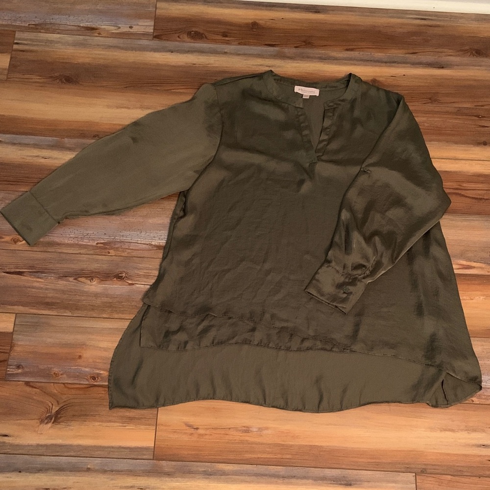 Philosophy Republic Clothing 3-4 sleeves v-neckline,tunic blouse roll up sleeves